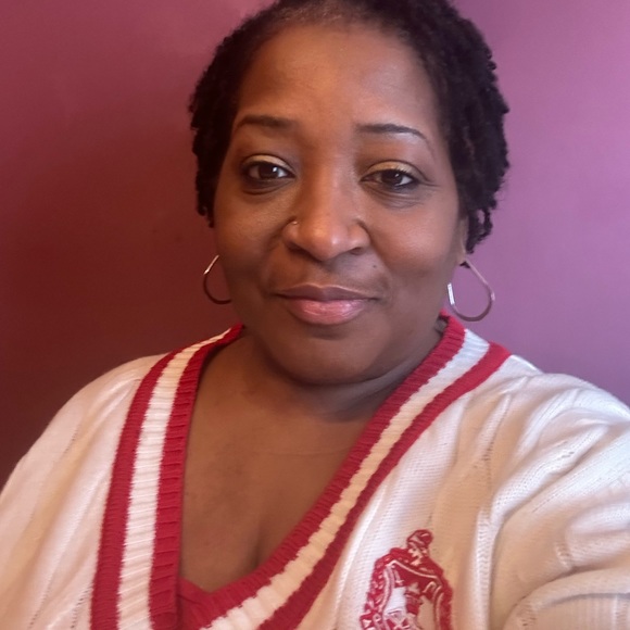 Meet your Posher, Angela - Picture 3 of 3